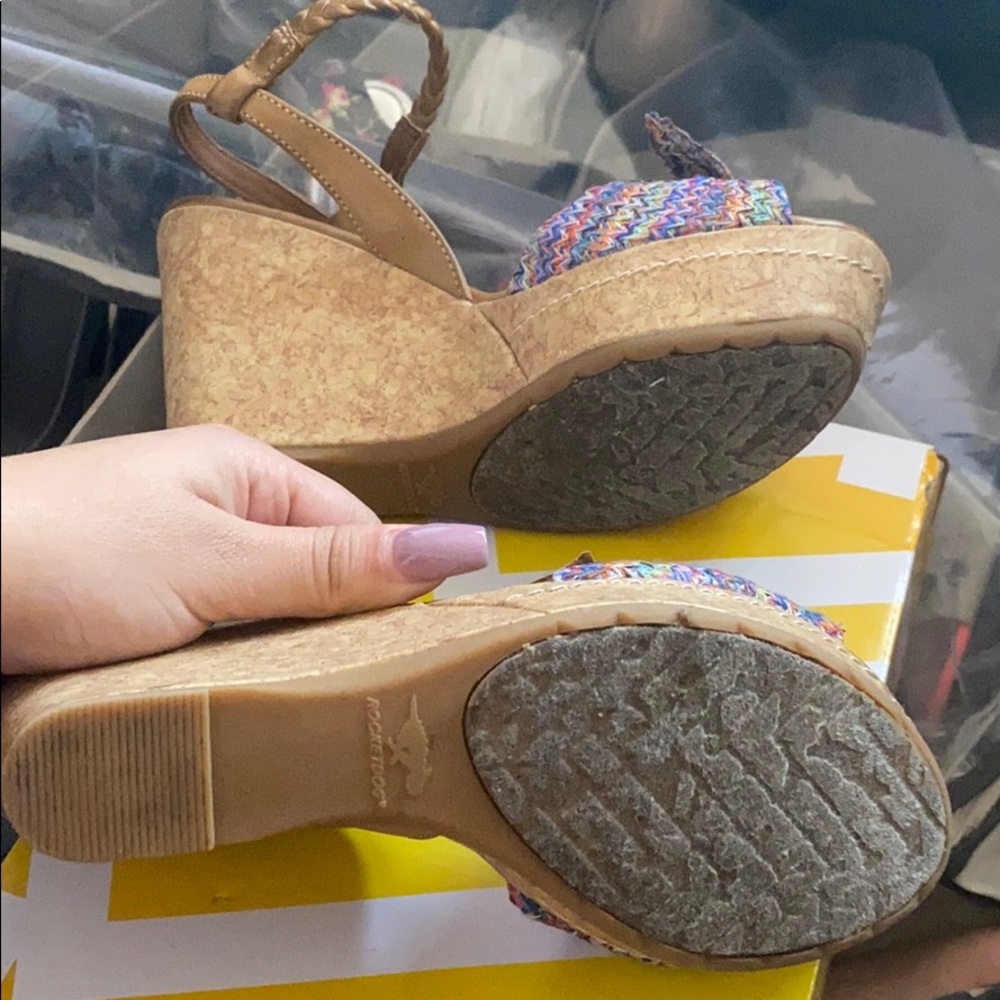 Colorful wedges - Picture 3 of 3